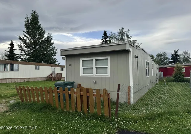 Photo 5 of Sale Pending at 1200 W Dimond Blvd #211, Anchorage, AK 99515 | MLS# 26-6313 | Listing updated on 2026-09-05