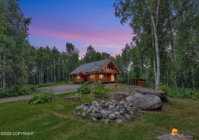 Homes for sale in Talkeetna, AK | 18960 E Future Rd, Talkeetna, AK 99676 | MLS# 26-6356