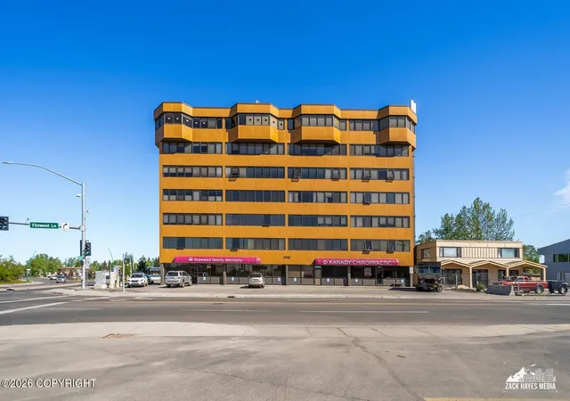 Photo 3 of Condo for sale at 1113 W Fireweed Ln #203, Anchorage, AK 99503 | MLS# 26-6501 | Listing updated on 2026-08-10