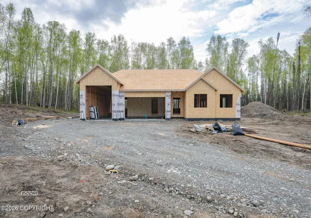 Photo 2 of Single family home for sale at 9477 W Como Cir, Wasilla, AK 99623 | MLS# 26-6416 | Listing updated on 2026-06-29