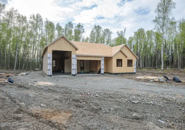 Photo 3 of Single family home for sale at 9477 W Como Cir, Wasilla, AK 99623 | MLS# 26-6416 | Listing updated on 2026-06-29
