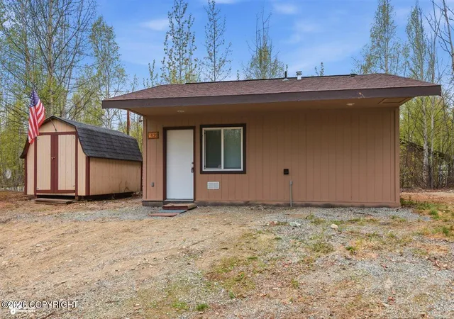 Homes for sale in Big Lake, AK | 1636 N Beaver Lake Rd, Big Lake, AK 99652 | MLS# 26-6089