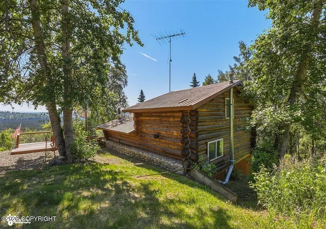 Photo 4 of Single family home for sale at 41611 Tischer Ave, Soldotna, AK 99669 | MLS# 26-9732 | Listing updated on 2026-10-09