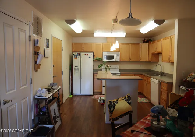 Homes for sale in Anchorage, AK | 3929 E Turnagain Blvd #3, Anchorage, AK 99517 | MLS# 26-6166
