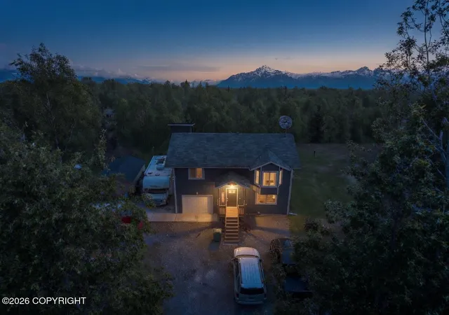 Photo 1 of Single family home for sale at 3975 N Black Bear Cir, Wasilla, AK 99654 | MLS# 26-6193 | Listing updated on 2026-07-14