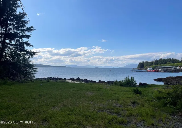 Homes for sale in Ketchikan, AK | 641/643 Sunset Dr, Ketchikan, AK 99901 | MLS# 26-6365