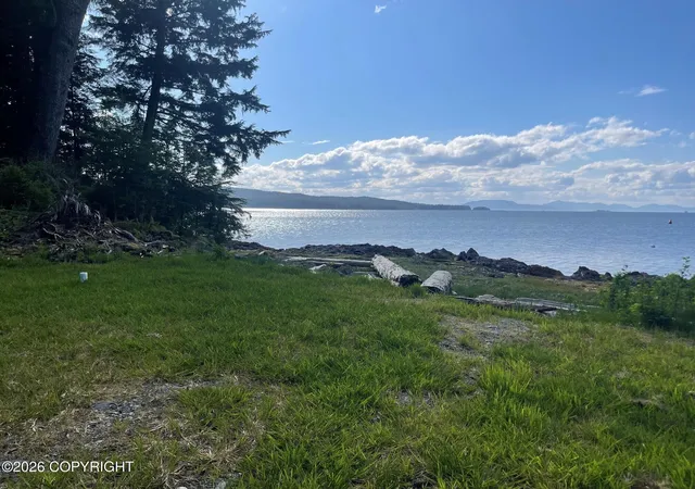 Homes for sale in Ketchikan, AK | 641/643 Sunset Dr, Ketchikan, AK 99901 | MLS# 26-6365