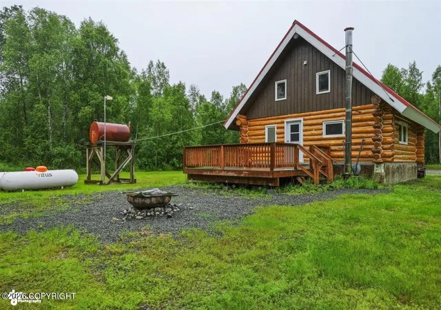 Photo 3 of Sale Pending at 18072 E Rollie L Cir, Talkeetna, AK 99676 | MLS# 26-9014 | Listing updated on 2026-08-29