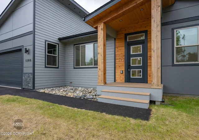 Photo 3 of Sale Pending at 1280 W Valley Ridge Dr, Wasilla, AK 99654 | MLS# 26-6484 | Listing updated on 2026-07-16