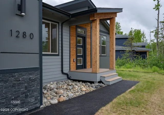 Photo 3 of Sale Pending at 1280 W Valley Ridge Dr, Wasilla, AK 99654 | MLS# 26-6484 | Listing updated on 2026-07-16