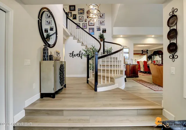 4th image of 3370 Whiteney Cir, Anchorage, AK 99516 | MLS# 26-6494