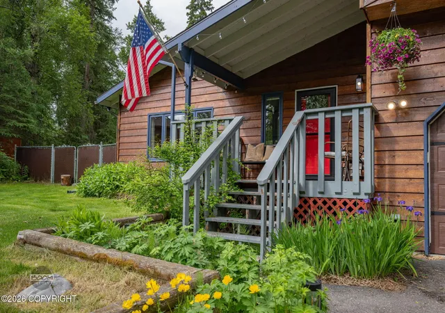 4th image of 19434 Laura Lee Cir, Eagle River, AK 99577 | MLS# 26-7731