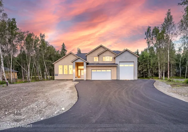 Photo 1 of Single family home for sale at 15109 E Alpine Cir, Palmer, AK 99645 | MLS# 26-10685 | Listing updated on 2026-08-21