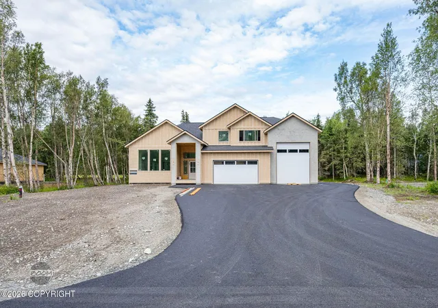 Photo 2 of Single family home for sale at 15109 E Alpine Cir, Palmer, AK 99645 | MLS# 26-10685 | Listing updated on 2026-08-21
