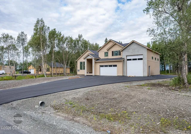 Photo 2 of Single family home for sale at 15109 E Alpine Cir, Palmer, AK 99645 | MLS# 26-10685 | Listing updated on 2026-08-21