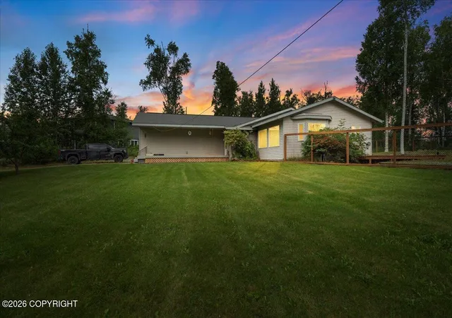 Photo 3 of Single family home for sale at 5401 W Birch Harbor Dr, Wasilla, AK 99623 | MLS# 26-9978 | Listing updated on 2026-09-01