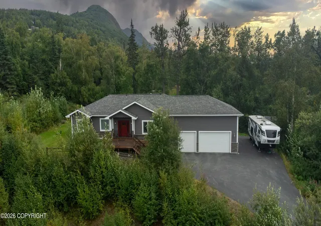 Homes for sale in Eagle River, AK | 11237 Jessie Mae Cir, Eagle River, AK 99577 | MLS# 26-6649