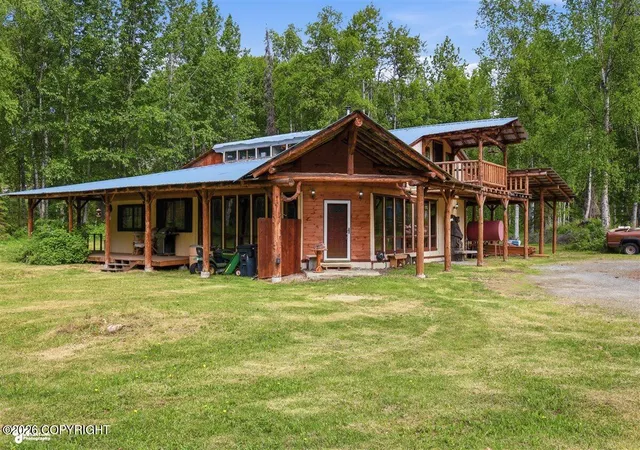 Photo 2 of Sale Pending at 2644 S Beechwood Cir, Wasilla, AK 99623 | MLS# 26-7337 | Listing updated on 2026-08-31