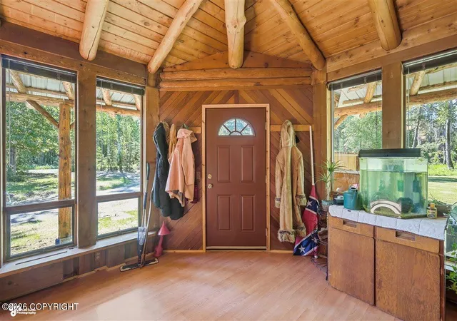 Photo 4 of Sale Pending at 2644 S Beechwood Cir, Wasilla, AK 99623 | MLS# 26-7337 | Listing updated on 2026-08-31
