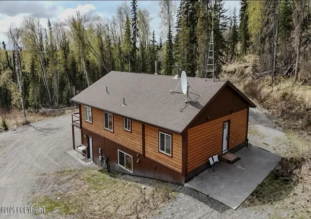 3rd image of 575 Pace St, Soldotna, AK 99669 | MLS# 26-6697