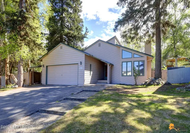 Photo 1 of Sale Pending at 6611 Lawlor Cir, Anchorage, AK 99502 | MLS# 26-7118 | Listing updated on 2026-09-01