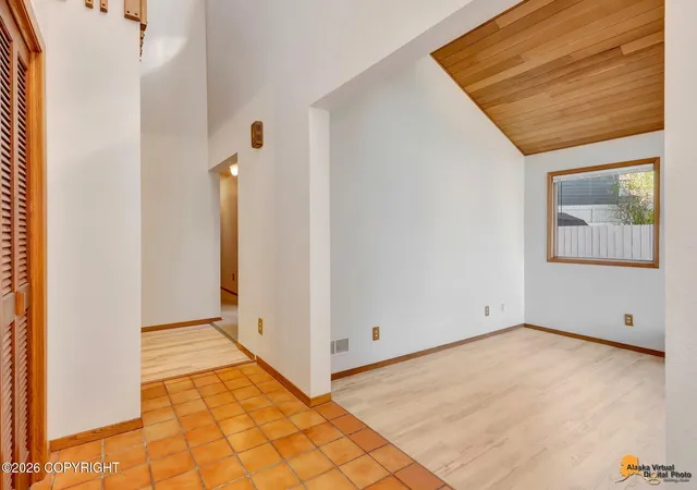 Photo 4 of Sale Pending at 6611 Lawlor Cir, Anchorage, AK 99502 | MLS# 26-7118 | Listing updated on 2026-09-01