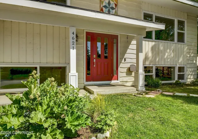 Photo 2 of Sale Pending at 4621 Pavalof St, Anchorage, AK 99507 | MLS# 26-7103 | Listing updated on 2026-08-21
