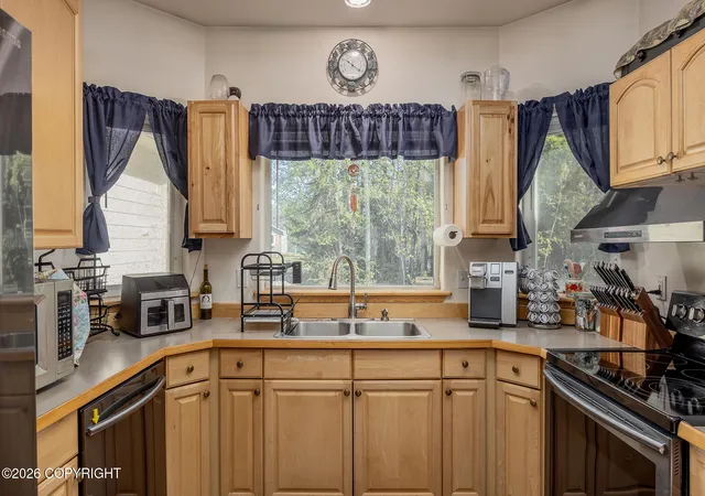 3rd image of 1165 Chiming Bells Ct, North Pole, AK 99705 | MLS# 26-6745
