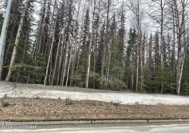 Photo 1 of Sale Pending at 327 Knight Dr, Soldotna, AK 99669 | MLS# 26-6757 | Listing updated on 2026-08-06