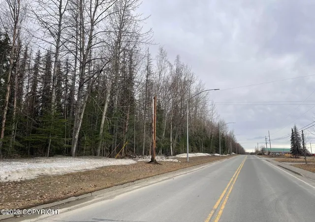 Photo 2 of Sale Pending at 327 Knight Dr, Soldotna, AK 99669 | MLS# 26-6757 | Listing updated on 2026-08-06