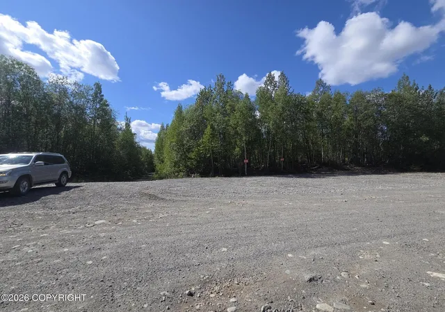 5th image of 36085 S Malaspina Loop, Talkeetna, AK 99676 | MLS# 26-6827