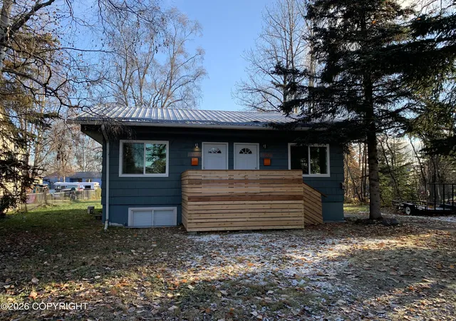 Homes for sale in Anchorage, AK | 1521 Kinnikinnick St, Anchorage, AK 99508 | MLS# 26-7141