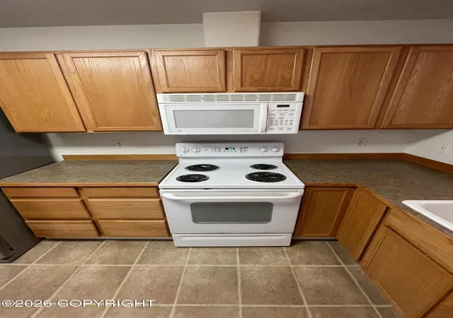 Homes for sale in Anchorage, AK | 194 Rusty Allen Pl #3, Anchorage, AK 99504 | MLS# 26-8298