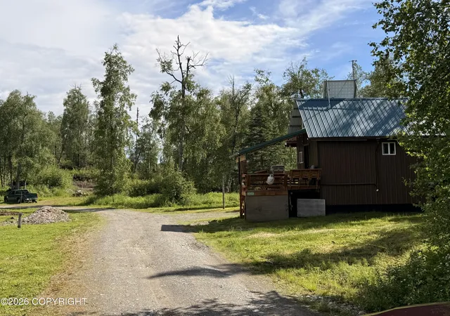 Photo 3 of Single family home for sale at 21148 E Alatna Rd, Talkeetna, AK 99676 | MLS# 26-7831 | Listing updated on 2026-06-29