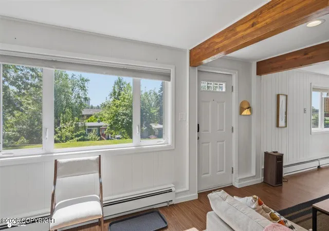 5th image of 460 Vista Glen Ct, Anchorage, AK 99501 | MLS# 26-7315