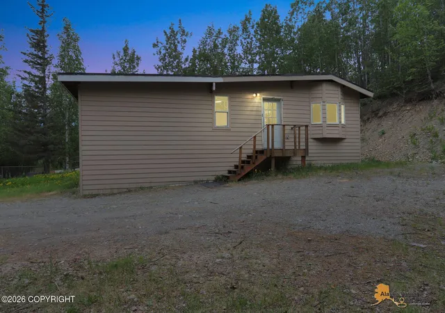 Homes for sale in Wasilla, AK | 6061 E Pike Ave, Wasilla, AK 99654 | MLS# 26-7383