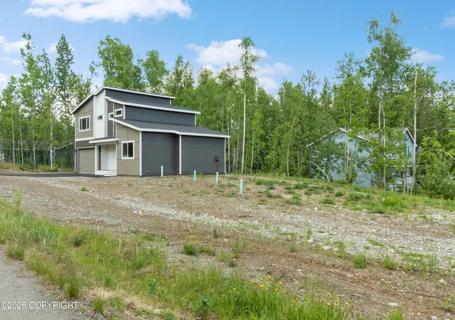 Photo 4 of Single family home for sale at 7075 S Brimstone Dr, Wasilla, AK 99654 | MLS# 26-7003 | Listing updated on 2026-09-10