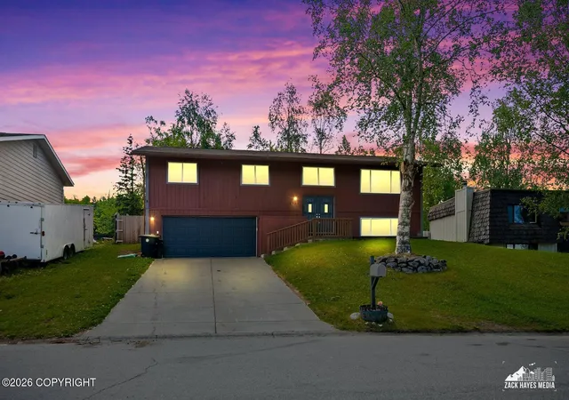 Homes for sale in Anchorage, AK | 6548 Notting Hill Dr, Anchorage, AK 99504 | MLS# 26-7017