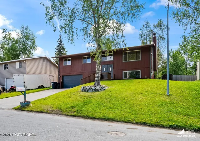 Homes for sale in Anchorage, AK | 6548 Notting Hill Dr, Anchorage, AK 99504 | MLS# 26-7017