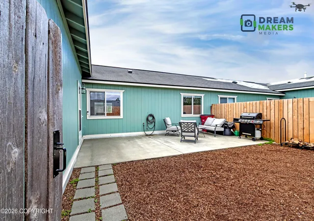 Homes for sale in Wasilla, AK | 981 E Sue Ln #2C, Wasilla, AK 99654 | MLS# 26-7468