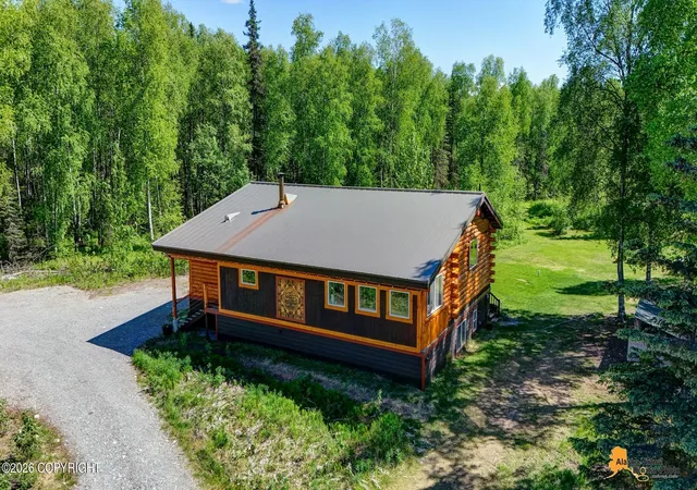 Photo 2 of Multi family home for sale at 15528 E Birch Crk Blvd, Talkeetna, AK 99676 | MLS# 26-7324 | Listing updated on 2026-09-03