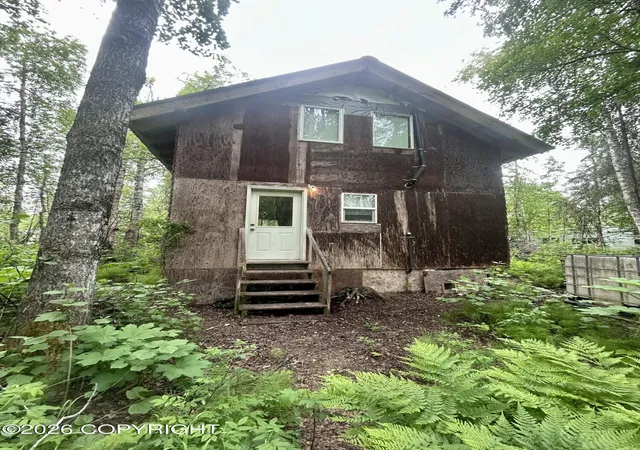 Homes for sale in Talkeetna, AK | 14149 E Front St, Talkeetna, AK 99676 | MLS# 26-7201