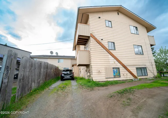 4th image of 241 N Park St, Anchorage, AK 99508 | MLS# 26-7102