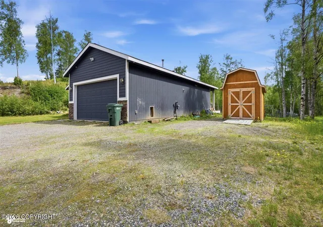 3rd image of 3061 W Wintergreen Dr, Wasilla, AK 99654 | MLS# 26-7115