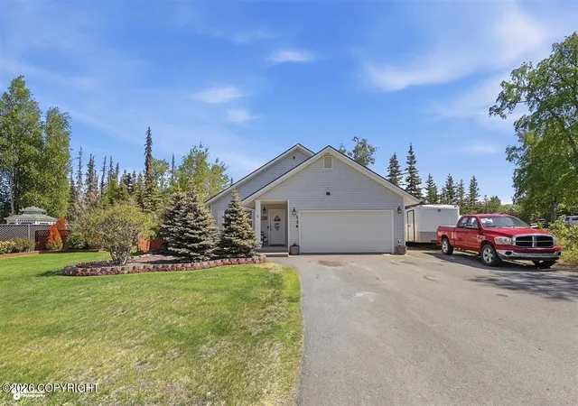 Homes for sale in Soldotna, AK | 136 Henrich Cir, Soldotna, AK 99669 | MLS# 26-7238