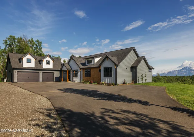 Photo 1 of Sale Pending at 8626 E Amazing View Cir, Palmer, AK 99645 | MLS# 26-7194 | Listing updated on 2026-08-19