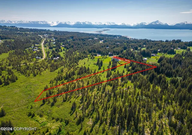 Homes for sale in Homer, AK | 4695 Lincoln Cir, Homer, AK 99603 | MLS# 26-7168