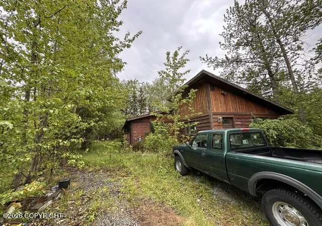 Homes for sale in Eagle River, AK | 4272 Lower Kogru Dr, Eagle River, AK 99577 | MLS# 26-7170