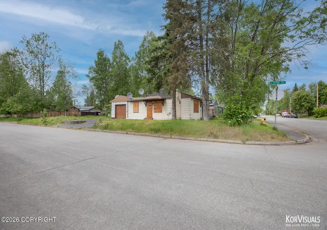 Homes for sale in Anchorage, AK | 2642 Cottonwood St, Anchorage, AK 99508 | MLS# 26-7561