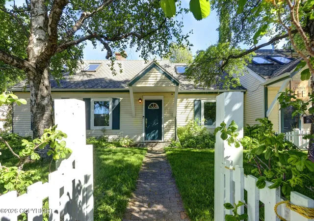 Photo 4 of Single family home for sale at 1215 W 8th Avenue, Anchorage, AK 99501 | MLS# 26-7418 | Listing updated on 2026-07-24